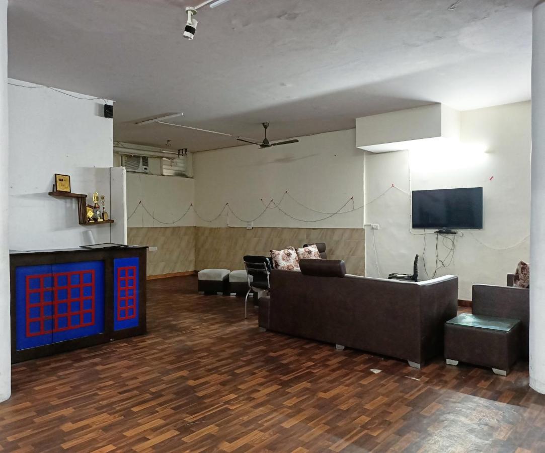 The Desire Hostel New Delhi Luaran gambar